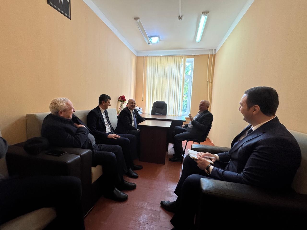 Asif Əsgərov şəhid ailəsini ziyarət edib və vətəndaş qəbulu keçirib - FOTOLAR